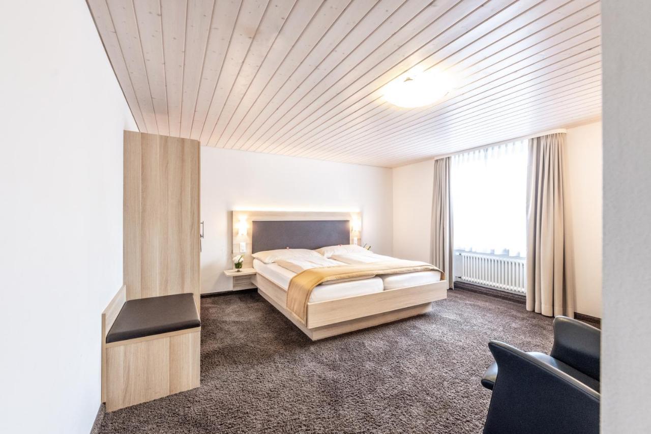 Hotel Zum Goldenen Kreuz Фрауенфелд Екстериор снимка