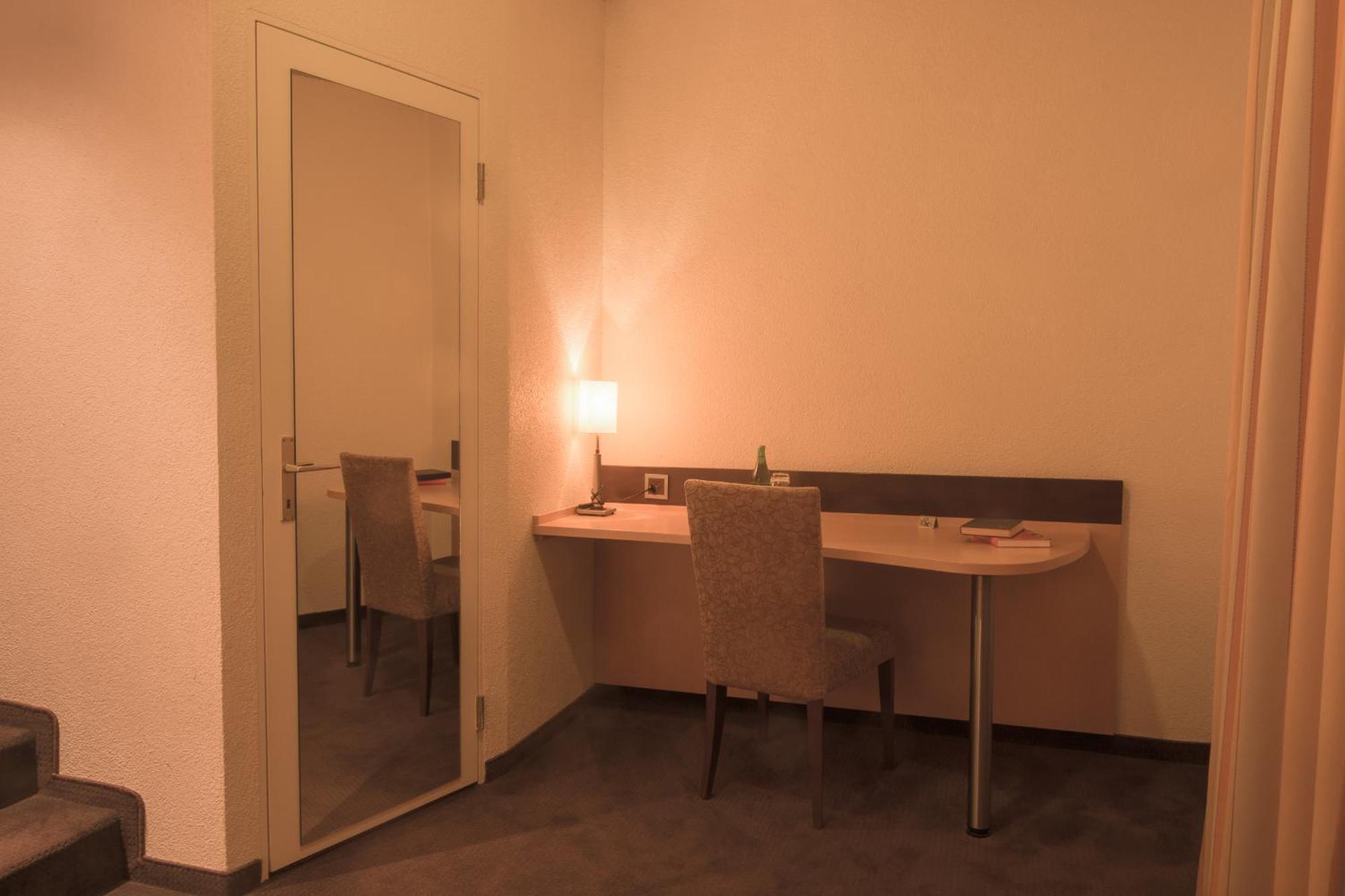 Hotel Zum Goldenen Kreuz Фрауенфелд Стая снимка