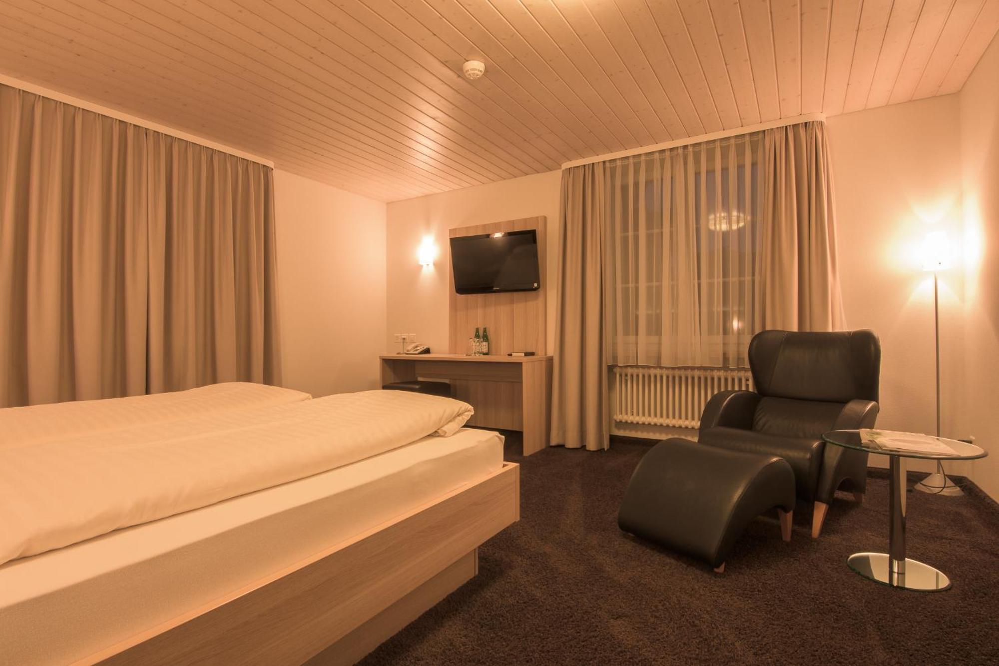 Hotel Zum Goldenen Kreuz Фрауенфелд Стая снимка